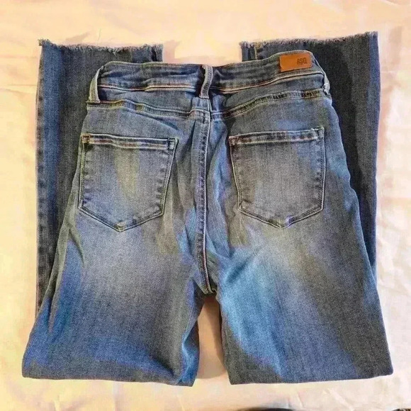 RSQ High-Waisted Distressed Denim Jeans - Size 27 - Picture 5 of 6